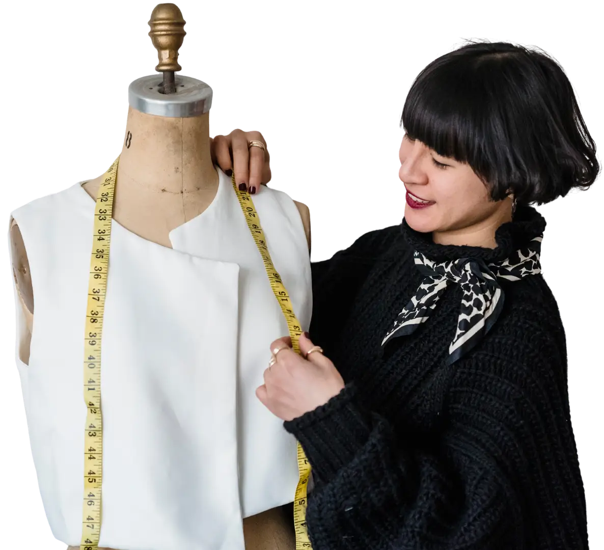 Mulher sentindo o aroma de um perfume